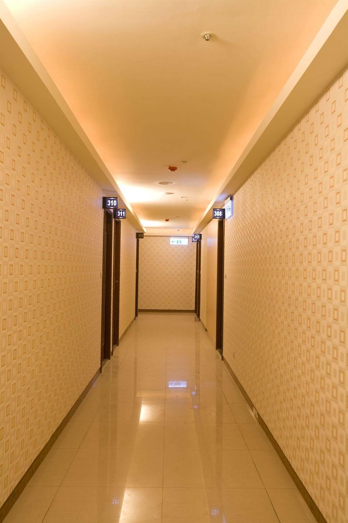 Happy Otel Taipei Dış mekan fotoğraf