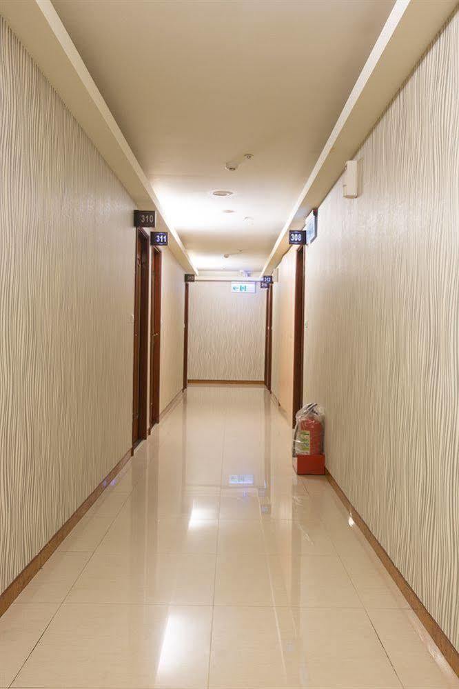 Happy Otel Taipei Dış mekan fotoğraf